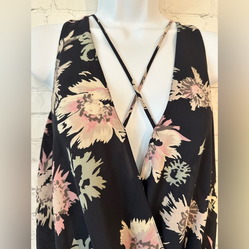 Lush sleeveless cross front top New!
